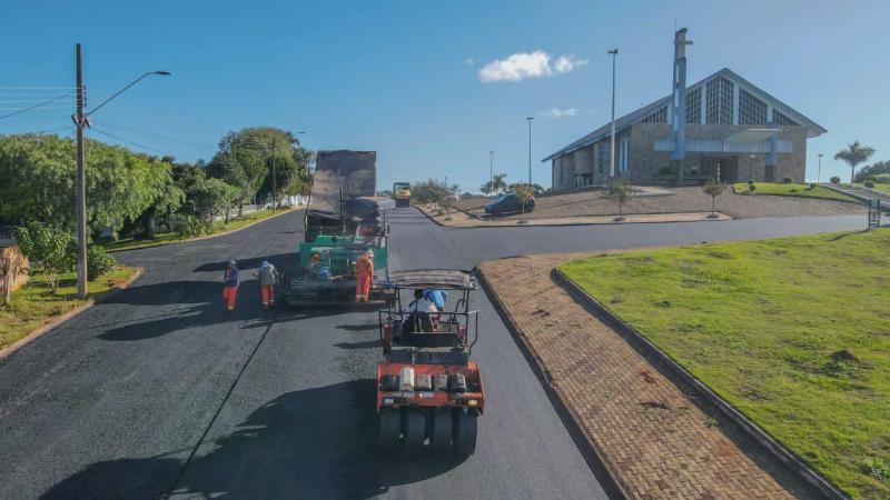 Representante do Comuttran na Câmara, vereador Panatto vistoria obras do novo pacote de pavimentação